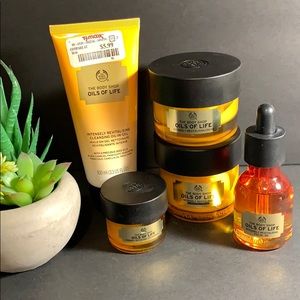 The Body Shop Oils of Life Lot